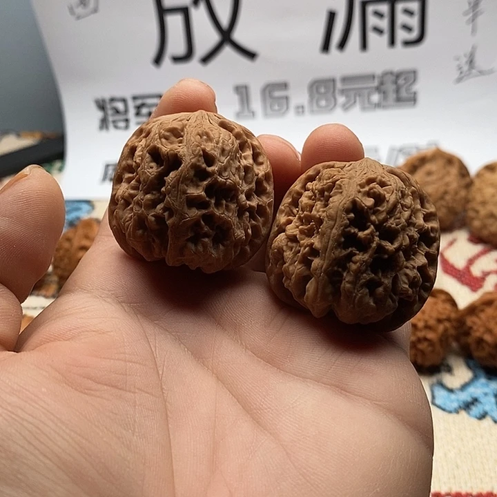 文玩核桃把件原生态自然桩西北将军膀