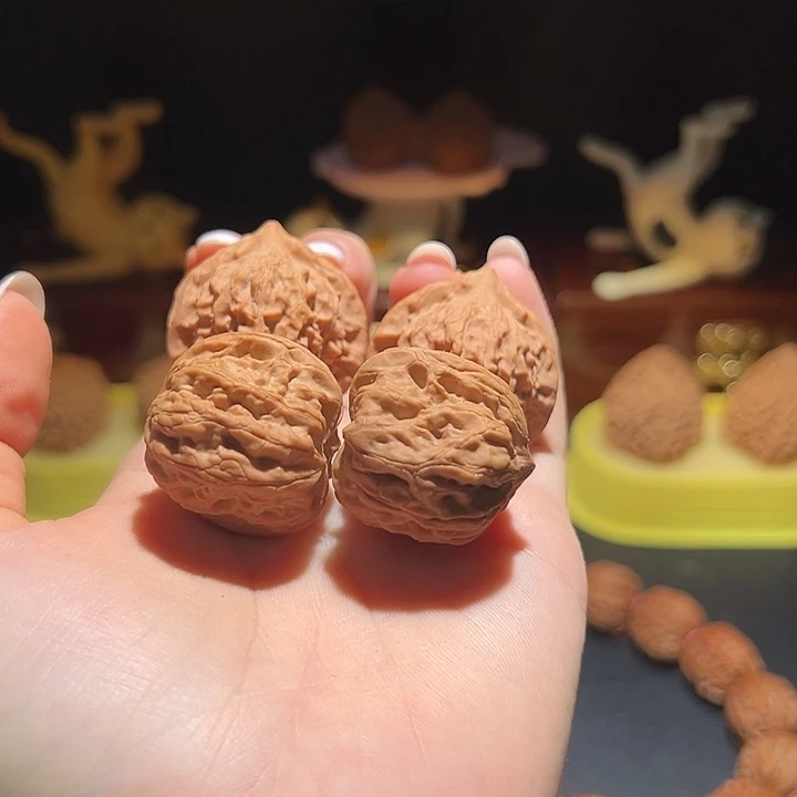 山***阴文玩核桃把件段誉 小和尚