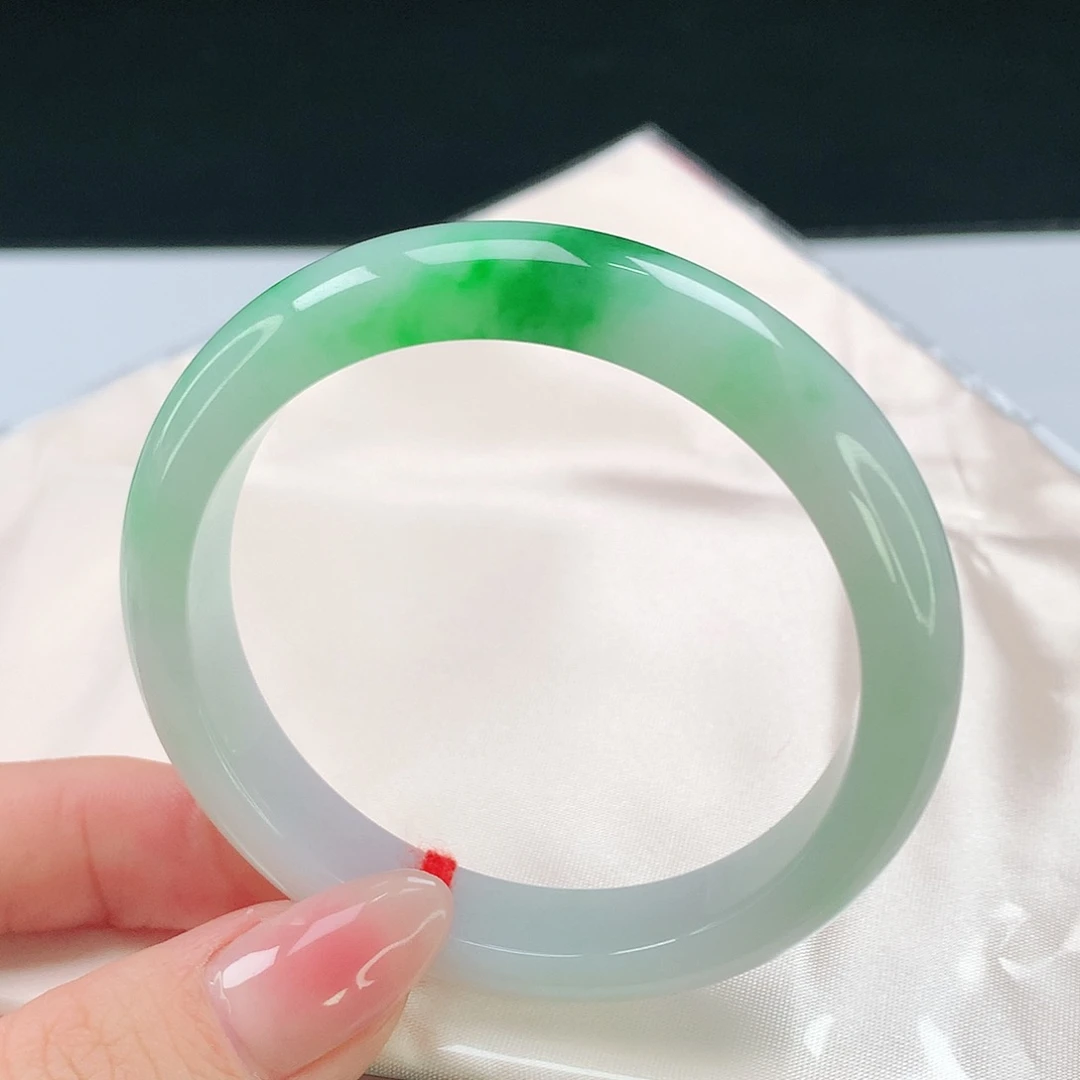 未镶嵌手镯翡翠826