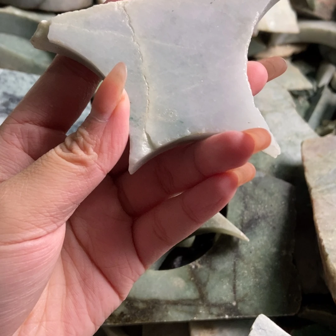 翡翠未镶嵌挂件天然翡翠