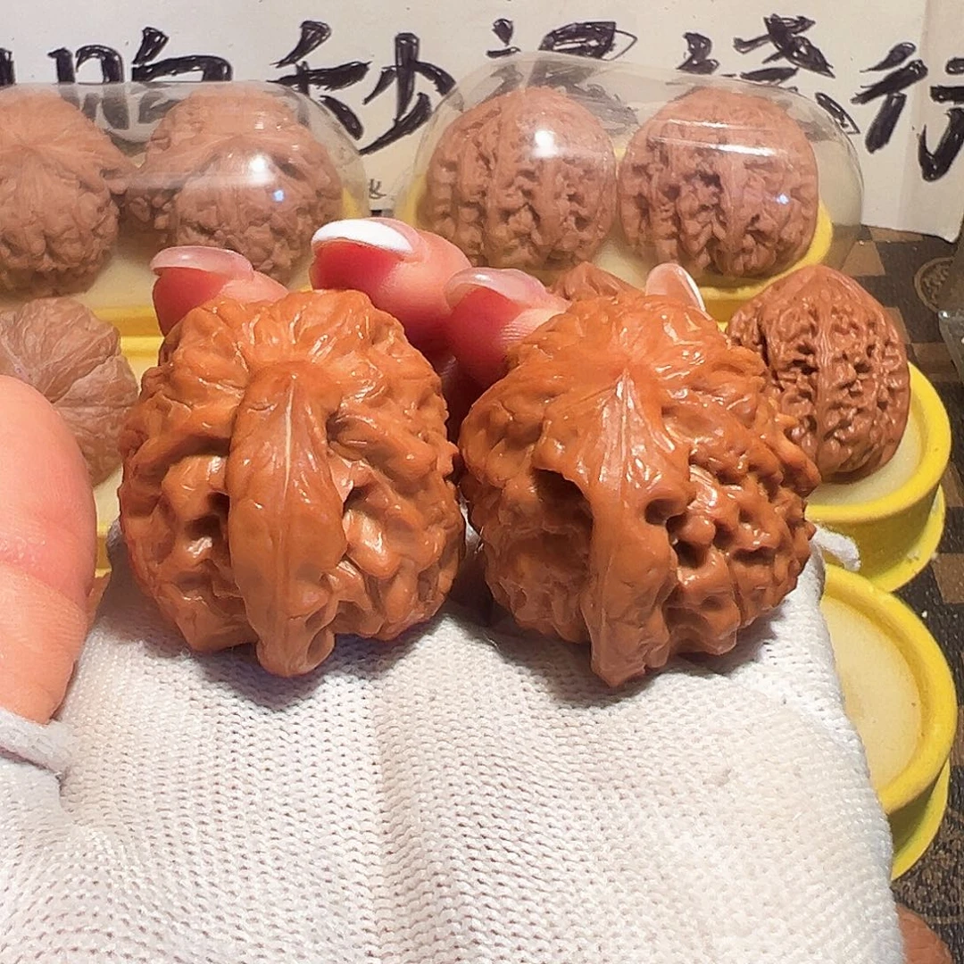 E***琪吊坠桃核龙鼎异形