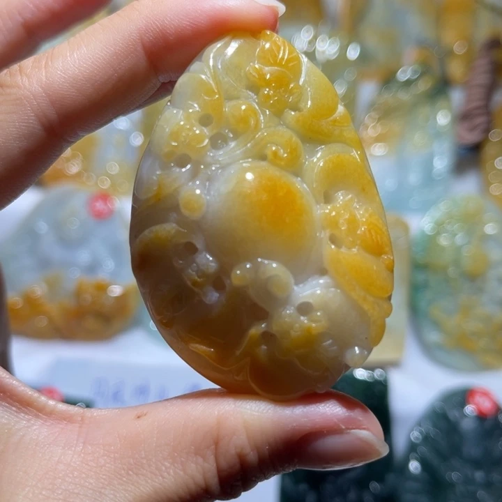 小***童翡翠未镶嵌吊坠(不含链)