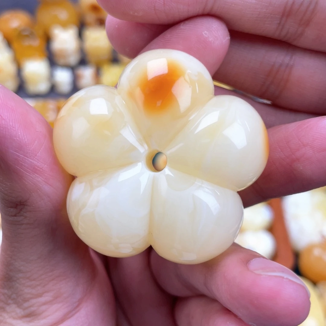 裸石琥珀未镶嵌蜜蜡