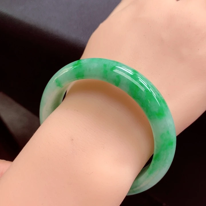 未镶嵌手镯翡翠翡翠
