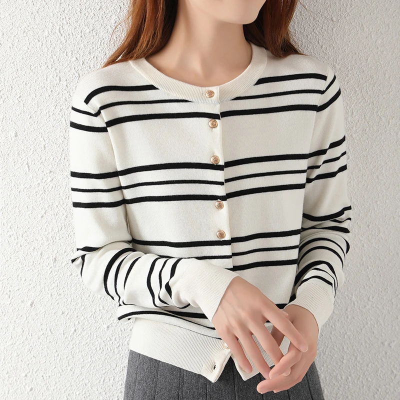精纺绵羊毛衫女士条纹圆领针织小开衫春秋时尚气质显瘦短款上衣