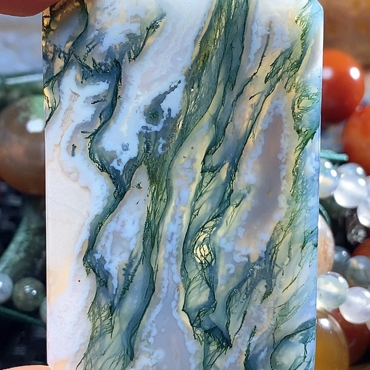 用***6未镶嵌颈饰玛瑙/玉髓