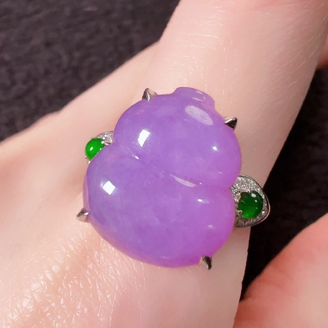 翡翠18K金镶嵌戒指签收后24小时鉴赏期，过时不退