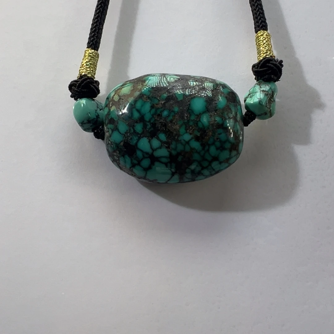 绿松石未镶嵌挂件