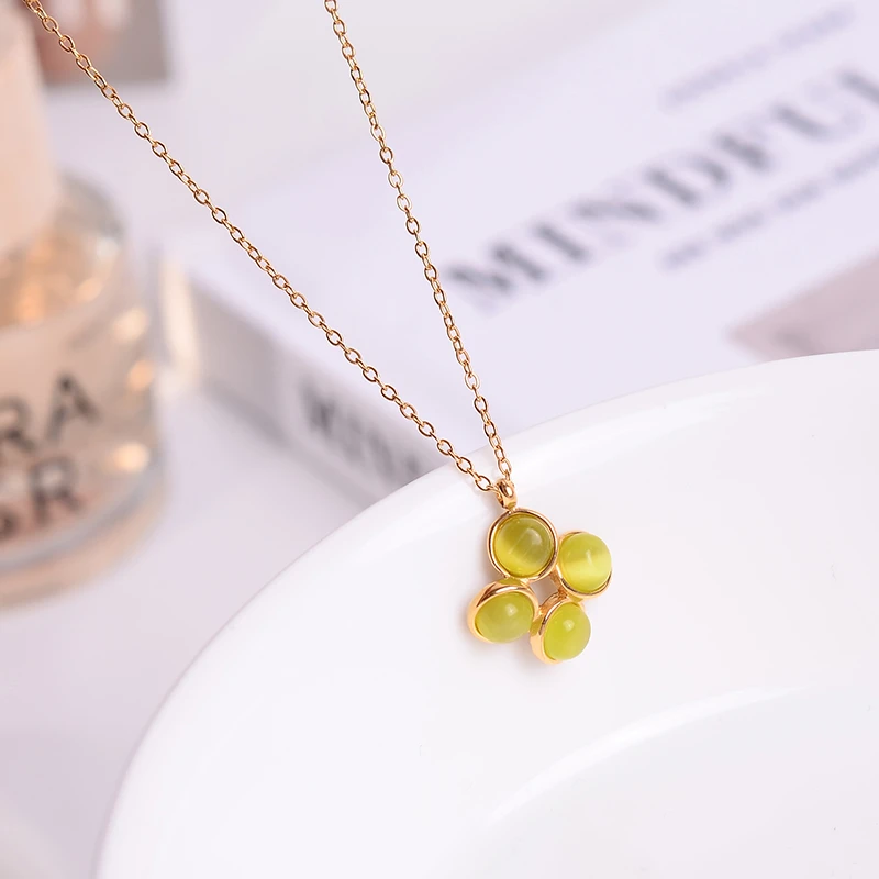 钛钢项链 新中式轻奢小众设计绿色四叶草项链女高级锁骨链不褪色