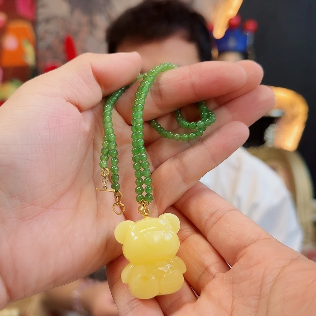 和田玉18K金镶嵌颈饰