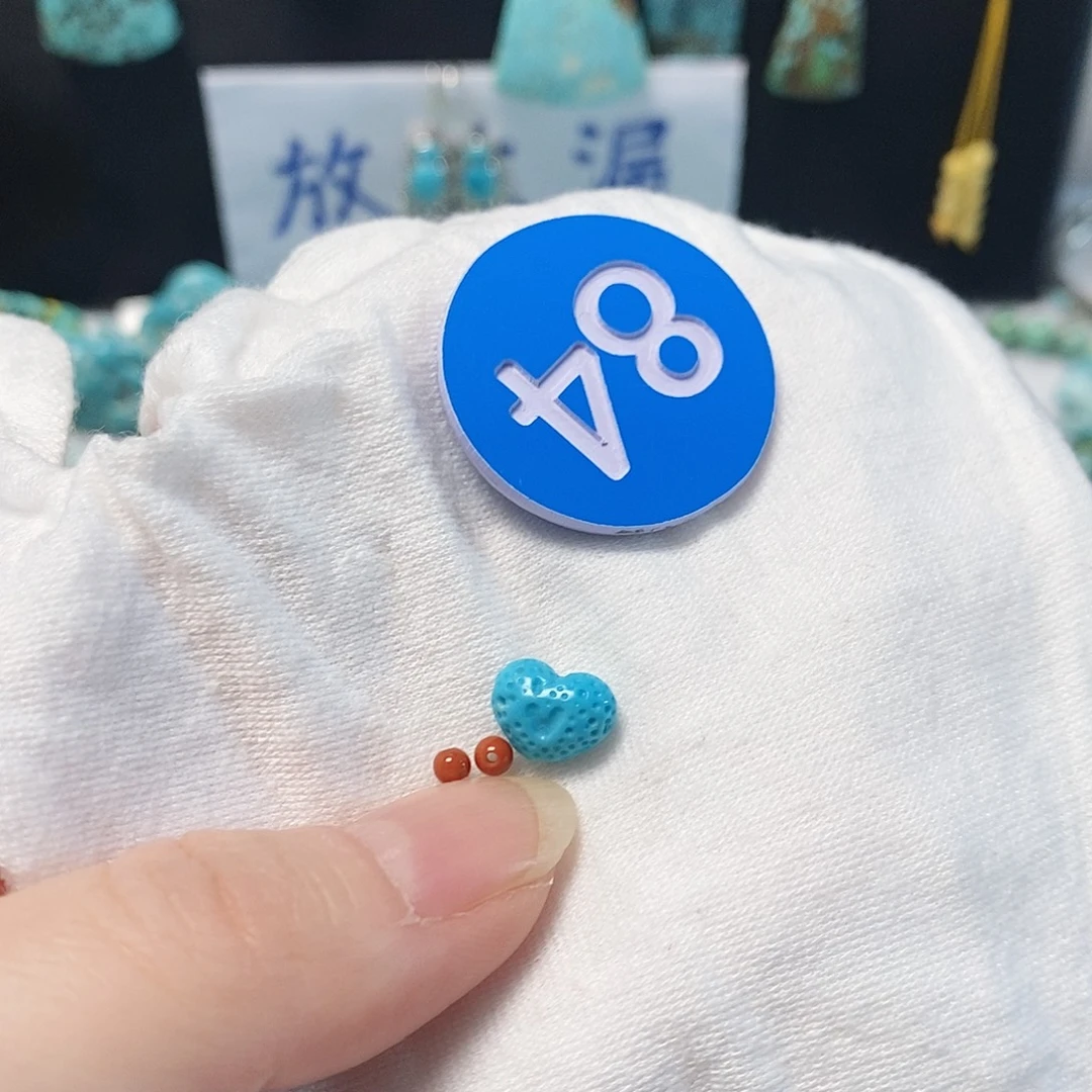 南红玛瑙未镶嵌珠宝奇石