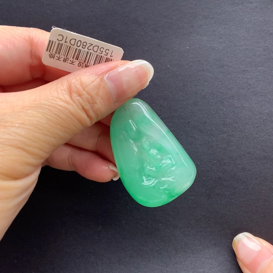 石英质玉未镶嵌颈饰