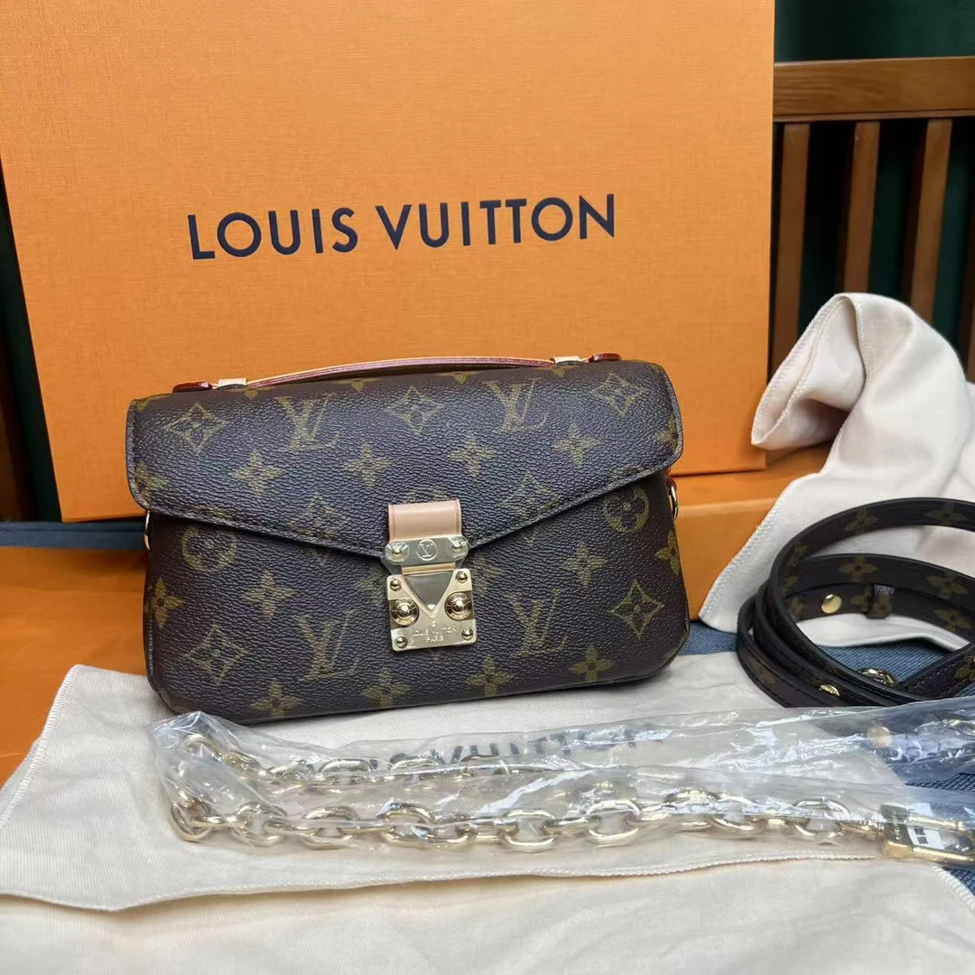未使用 LouisVuitton/路易威登 LV小邮差