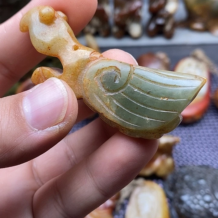 未镶嵌蛇纹石玉颈饰