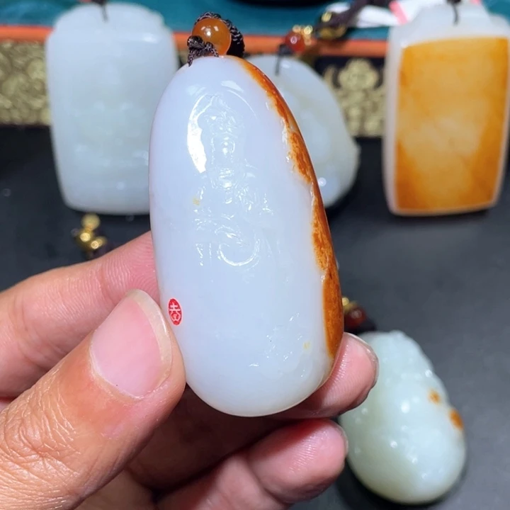 和田玉未镶嵌颈饰J