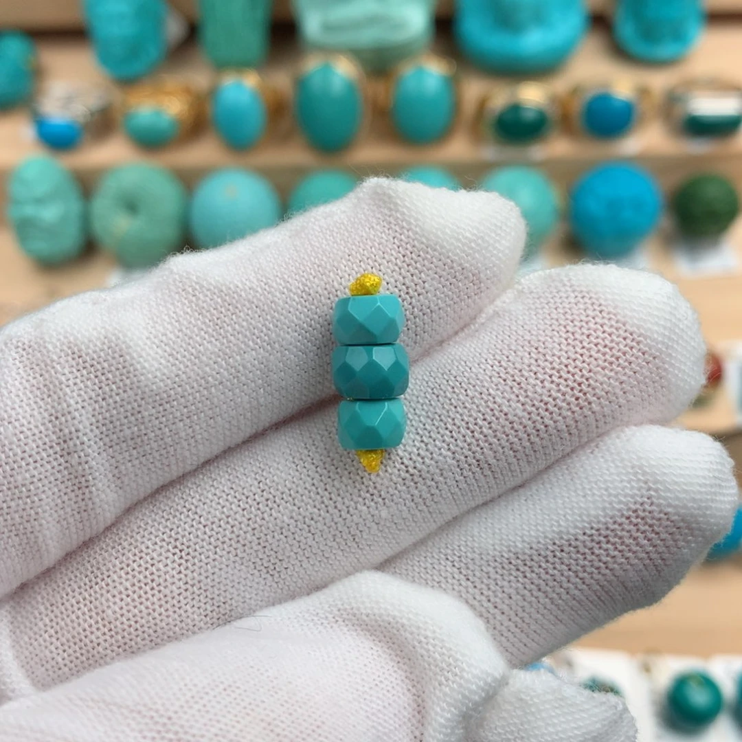 绿松石配饰未镶嵌十*6.6-6.1-6.2mm