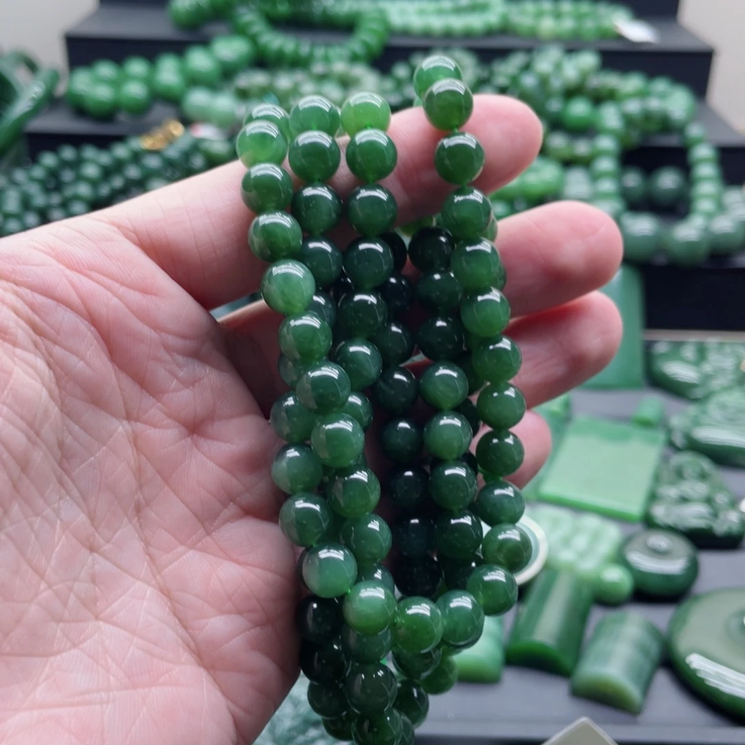 和田玉（碧玉）未镶嵌颈饰