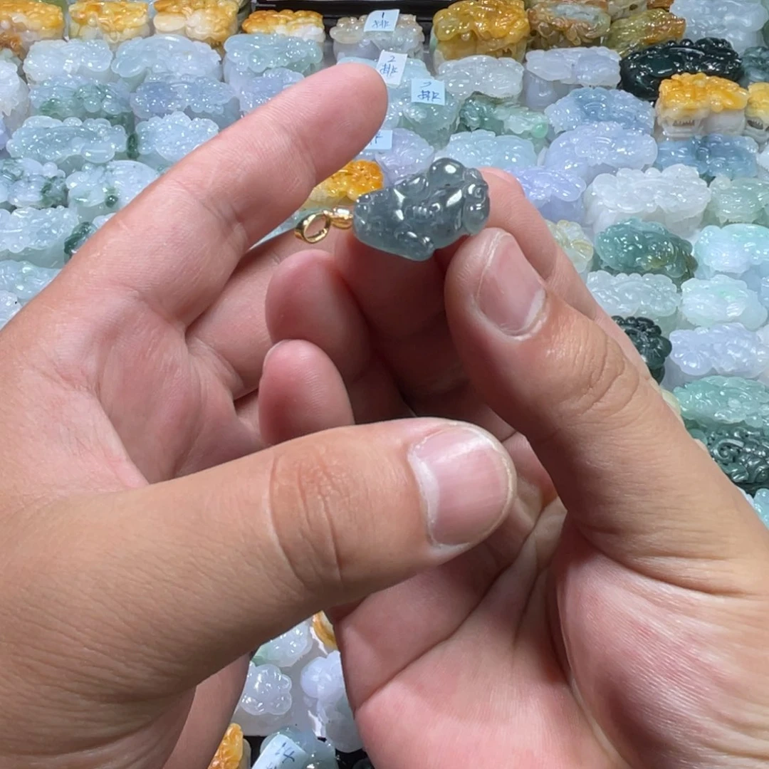 翡翠未镶嵌颈饰天然