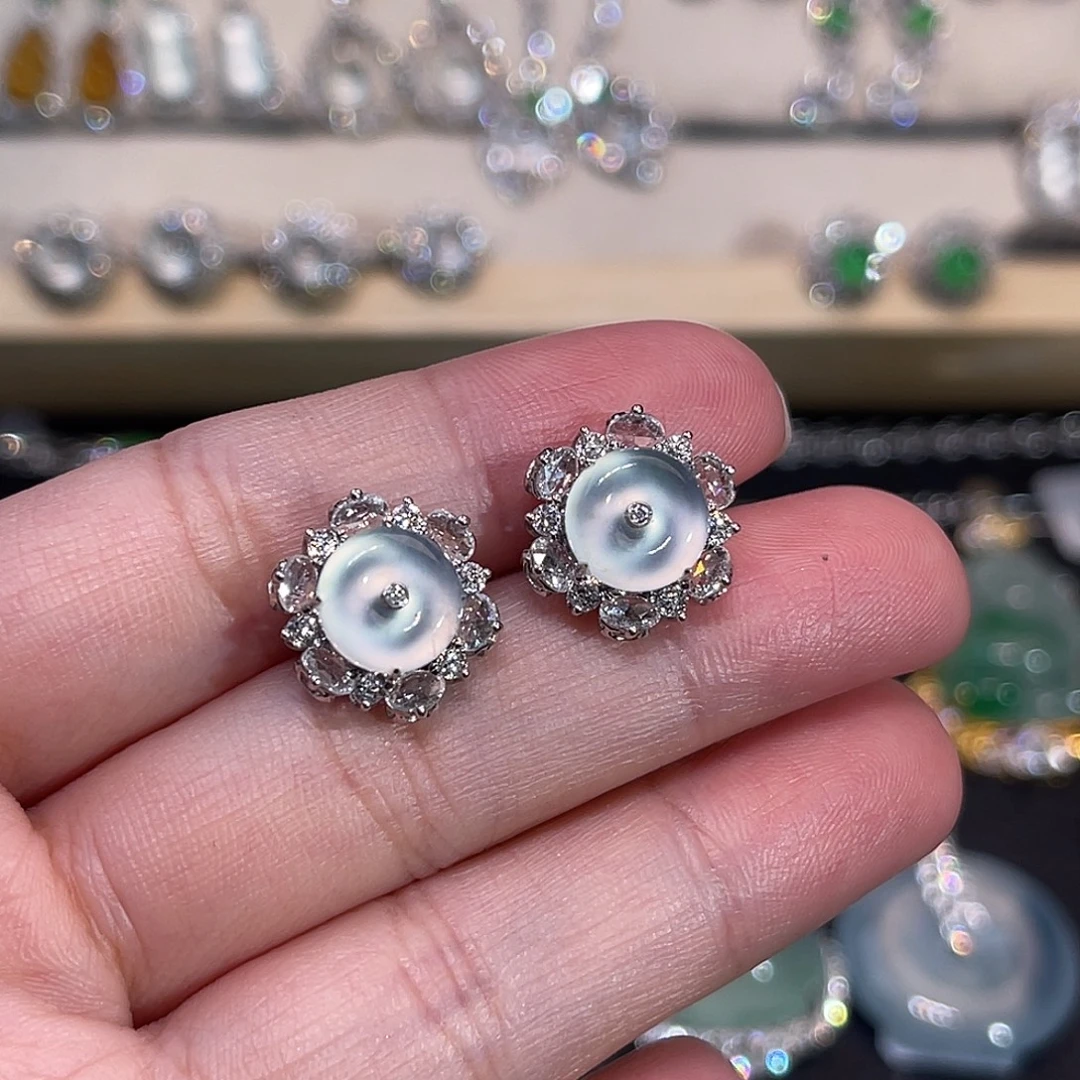 翡翠18K金镶嵌耳饰玻璃种平安扣