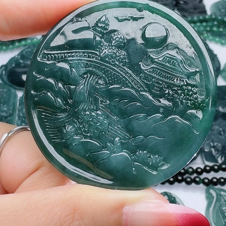 颈饰未镶嵌翡翠多样性发其一