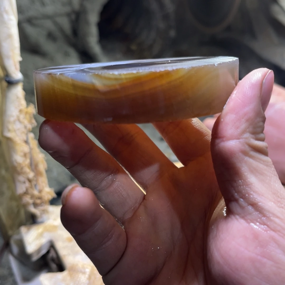 周***。定制玛瑙手镯工费