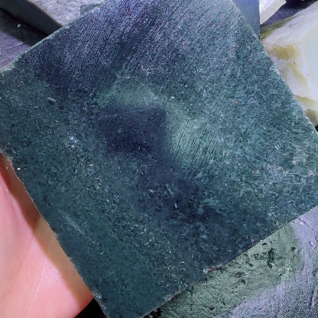 和田玉未镶嵌珠宝半成品