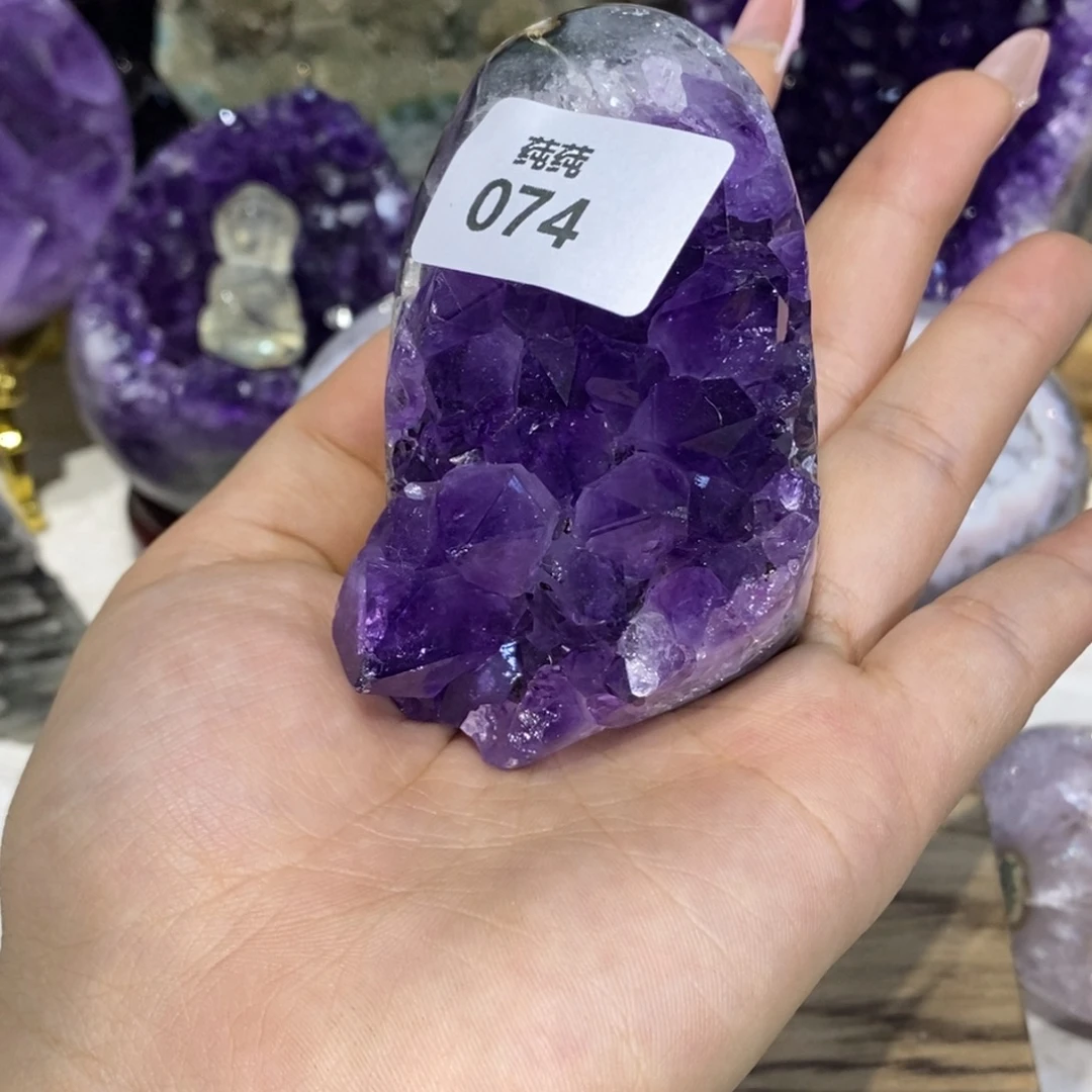 紫晶未镶嵌大型摆件（非配饰）宝石紫