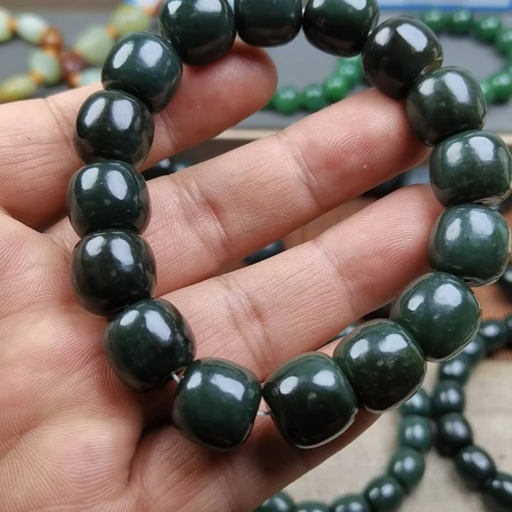 和田玉未镶嵌手链