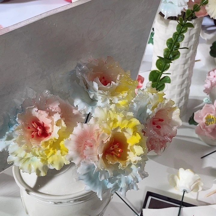 摆件陶德化工厂陶瓷手工捏花