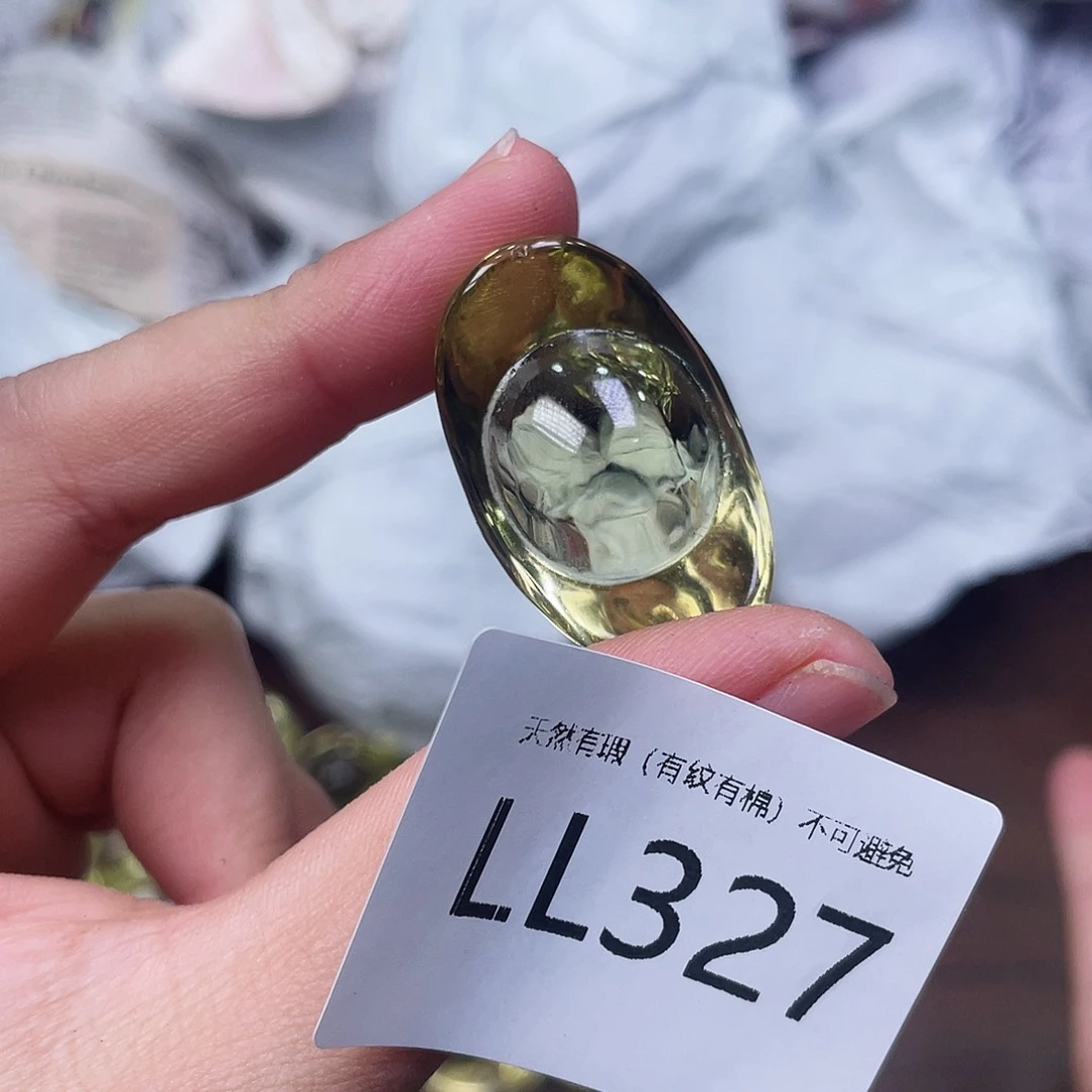 未镶嵌水晶大型摆件（非配饰）