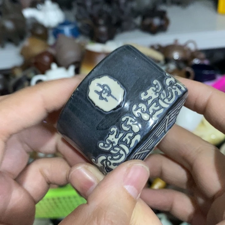 陶瓷艺术品及陶瓷壶
