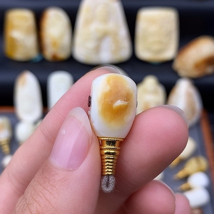 琥珀未镶嵌裸石11三通 b278