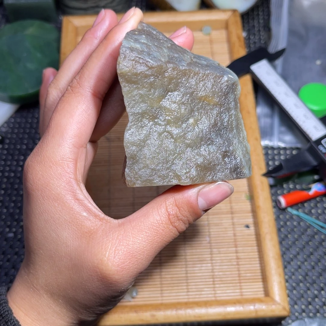 未镶嵌和田玉车挂