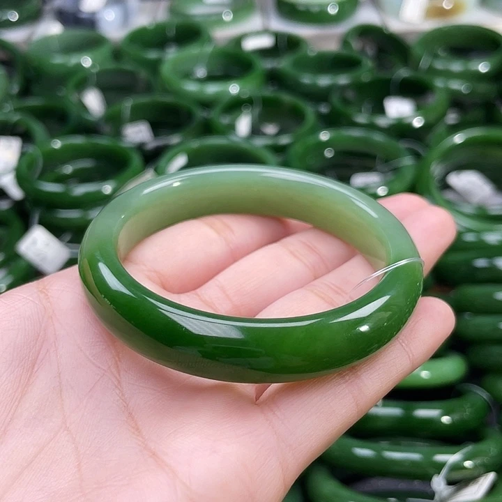 未镶嵌手镯和田玉（碧玉）