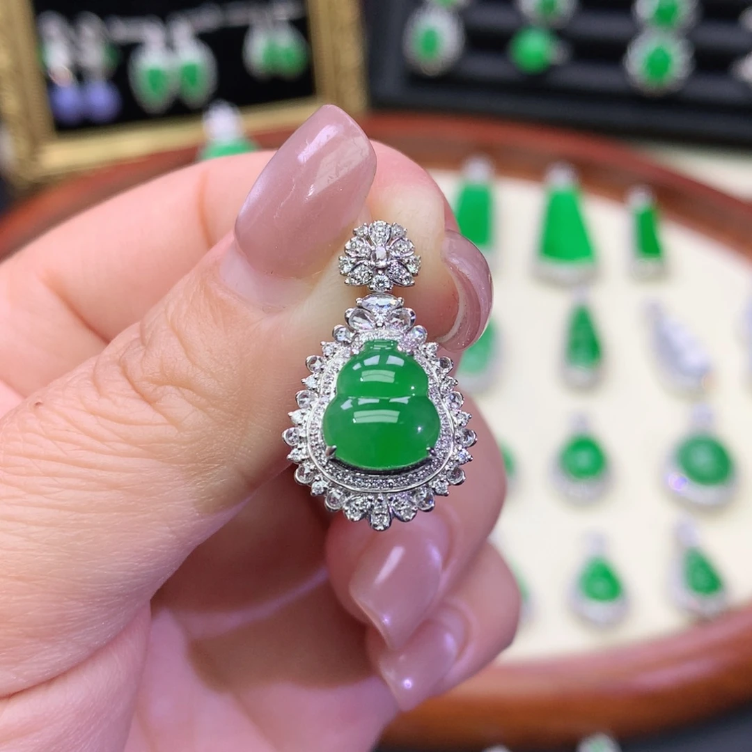 翡翠18K金镶嵌吊坠(不含链)