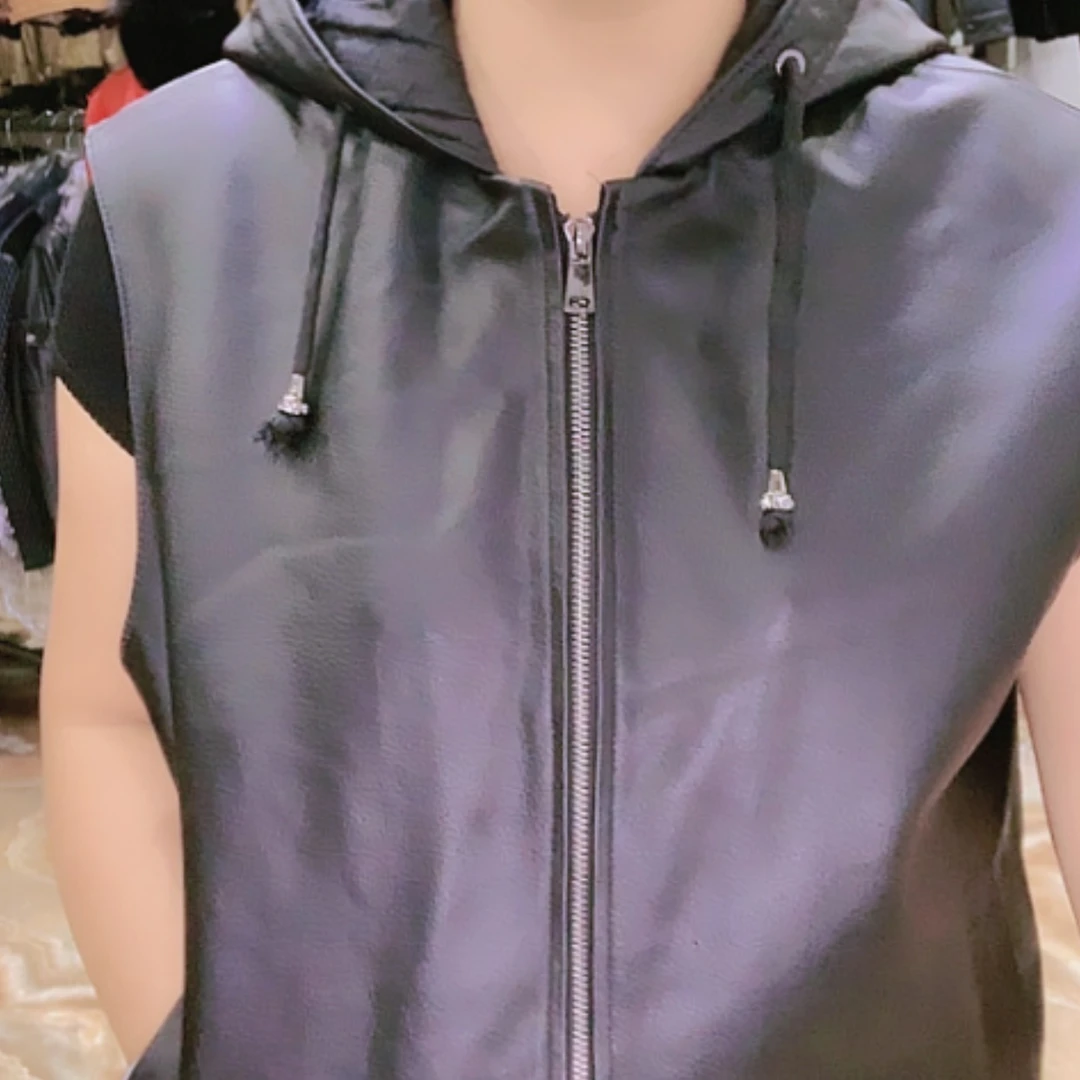 【闪购商品】连帽马甲