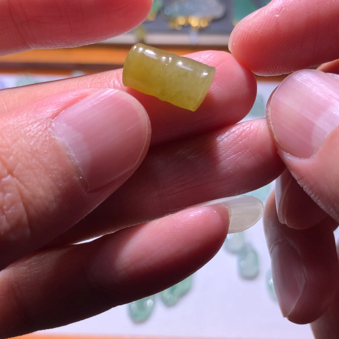 定制翡翠未镶嵌竹节