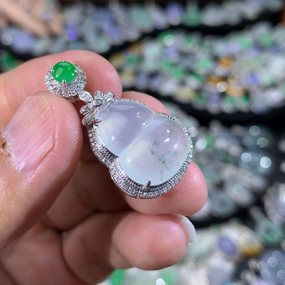 翡翠18K金镶嵌吊坠(不含链)