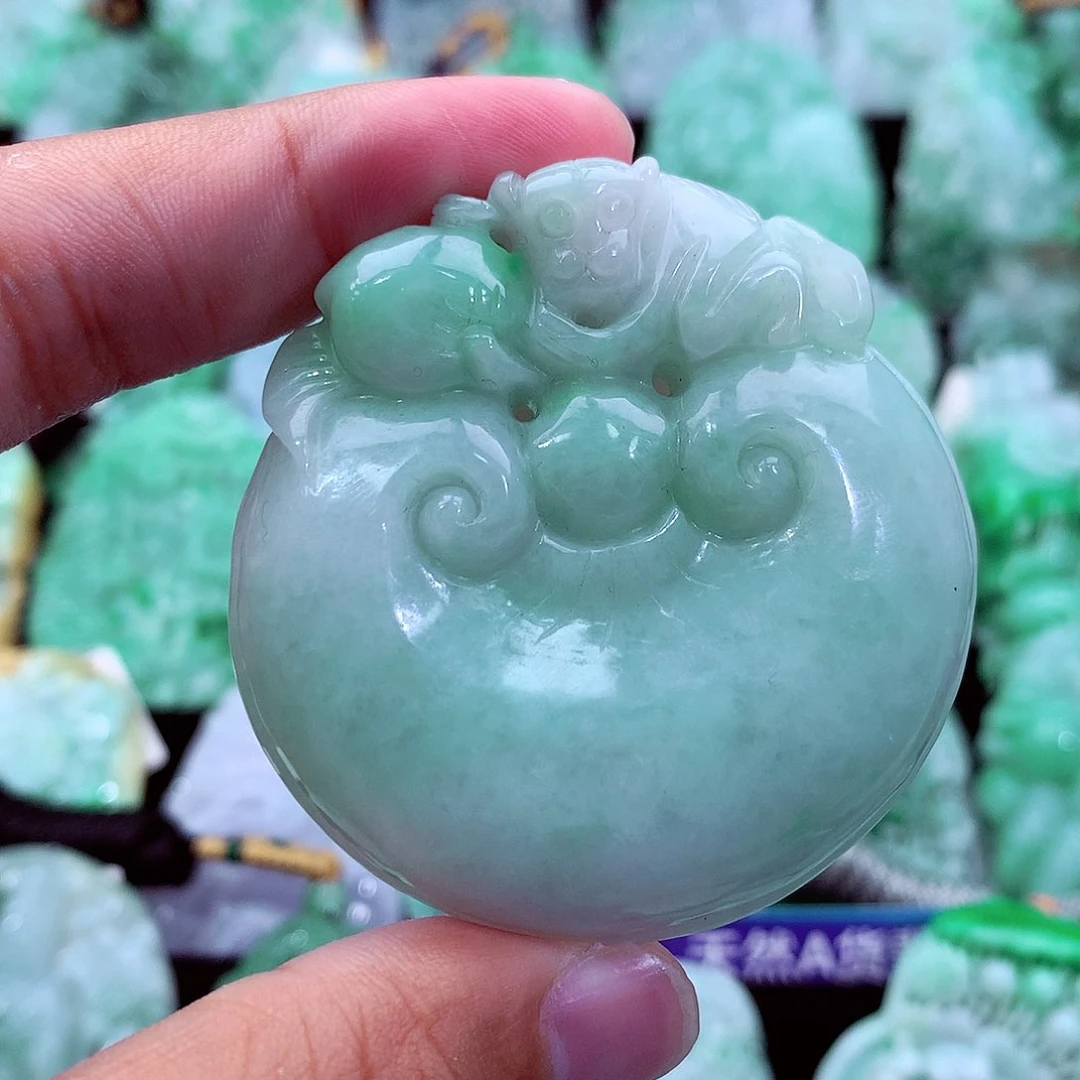 吊坠(不含链)未镶嵌翡翠