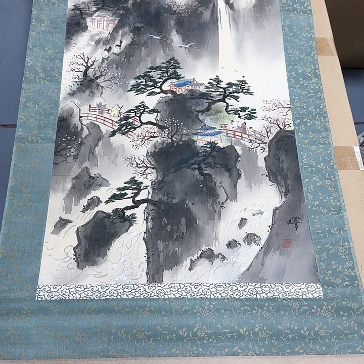 绘画肆****?哈哈。