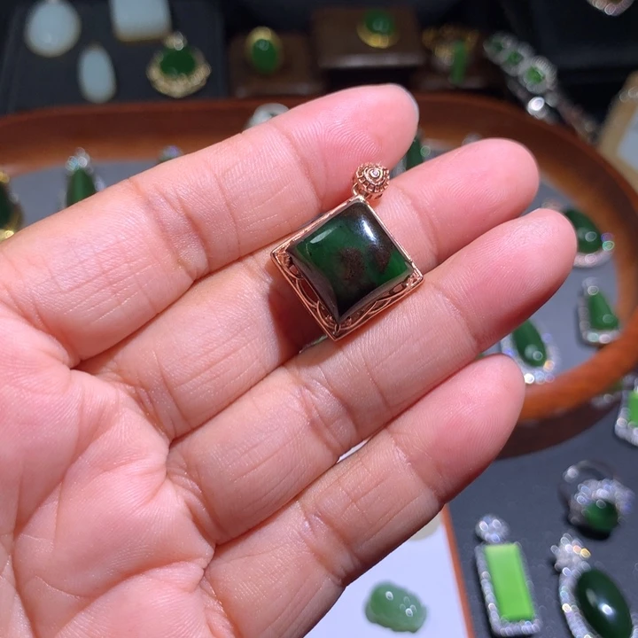 和田玉银S925镶嵌颈饰