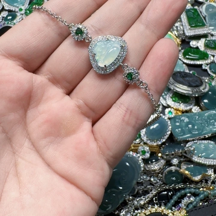 翡翠未镶嵌颈饰天然A貨翡翠放漏