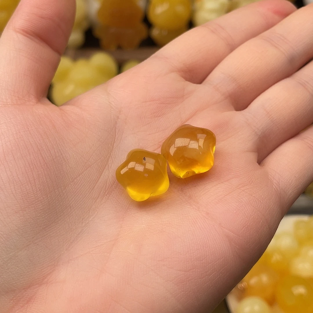 任***然琥珀未镶嵌珠宝奇石有瑕