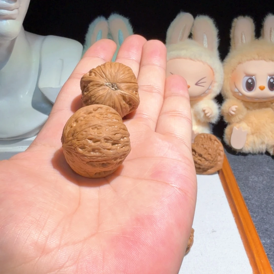 明***财文玩核桃吊坠铁锤