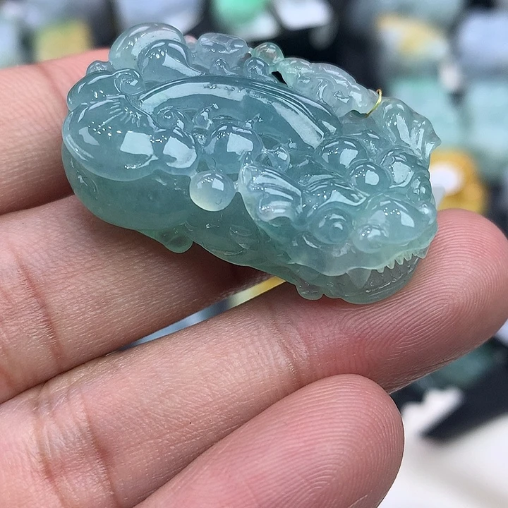 翡翠未镶嵌颈饰天然缅甸翡翠貔貅吊坠