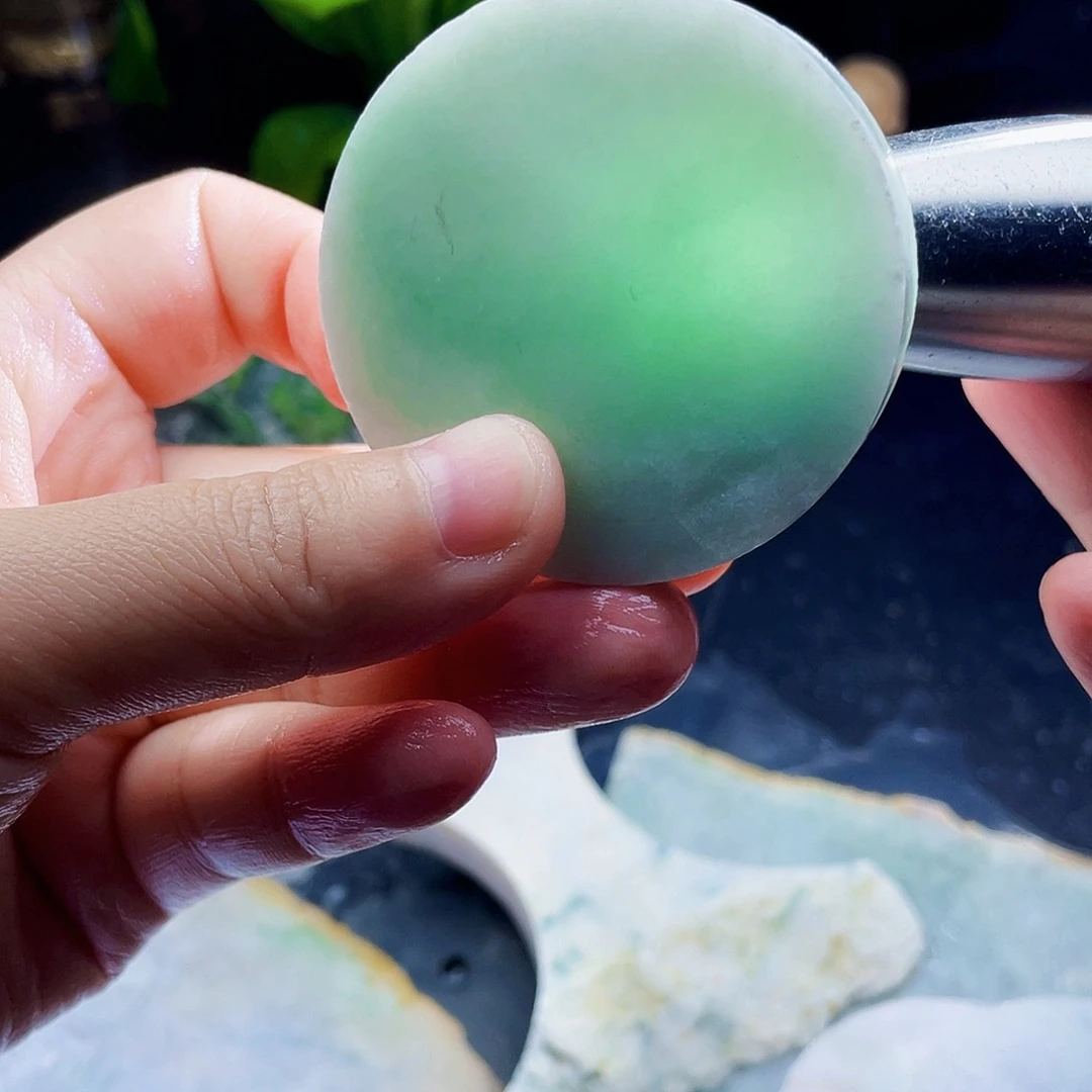 翡翠未镶嵌颈饰毛料35