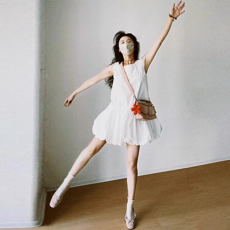 白色法式连衣裙2025夏季新款赫本风小白裙女短款小个子花苞裙裙子