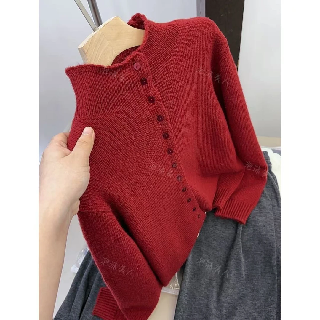 安可拉红方糖扣」巨百搭洋气！时尚立领单排扣针织毛衣女秋冬氛围感