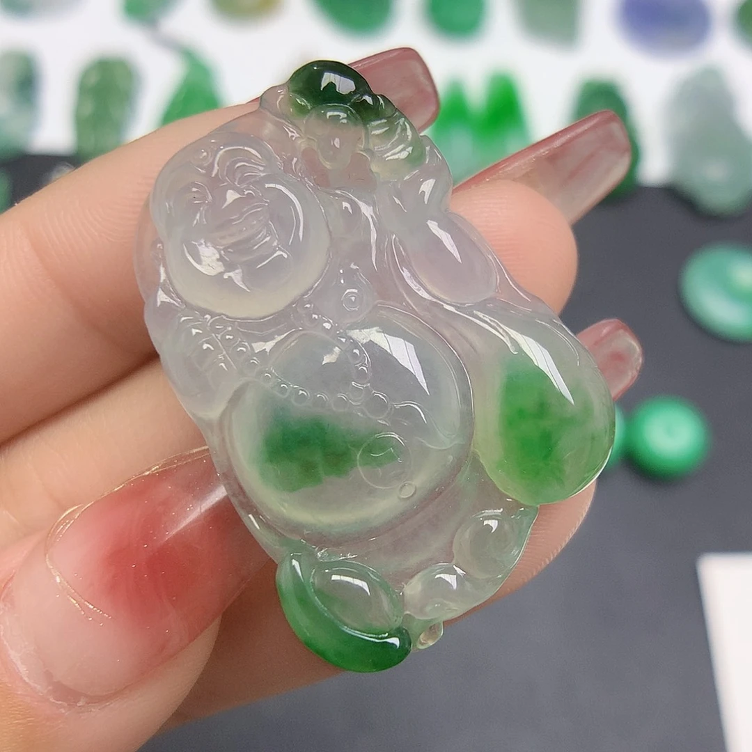 翡翠颈饰未镶嵌布袋佛