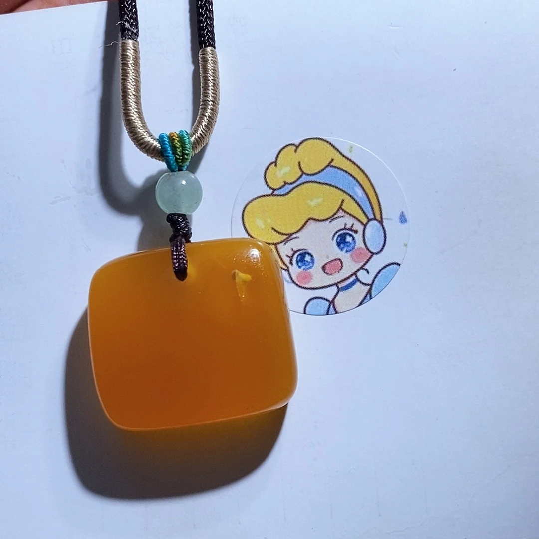 未镶嵌琥珀珠宝奇石